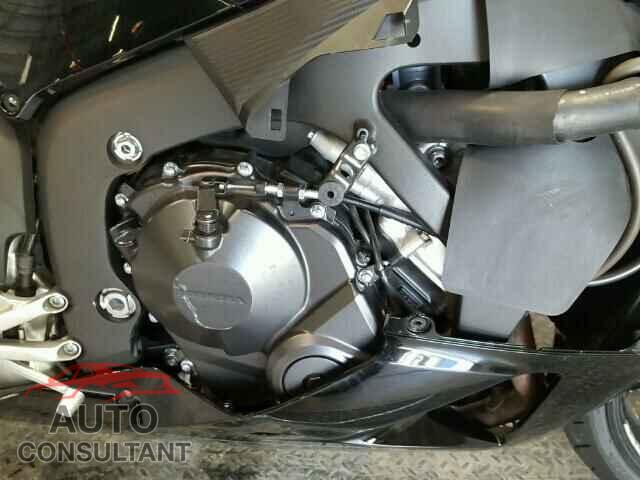 HONDA CBR CYCLE 2015 - JH2PC4005FK801007