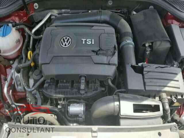 VOLKSWAGEN PASSAT 2015 - 1VWAT7A39FC057640