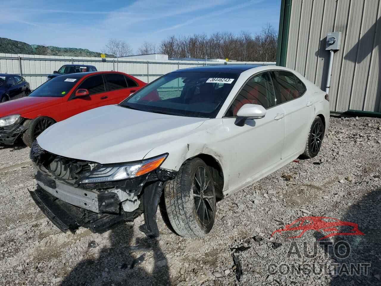 TOYOTA CAMRY 2018 - 4T1B61HK5JU057061