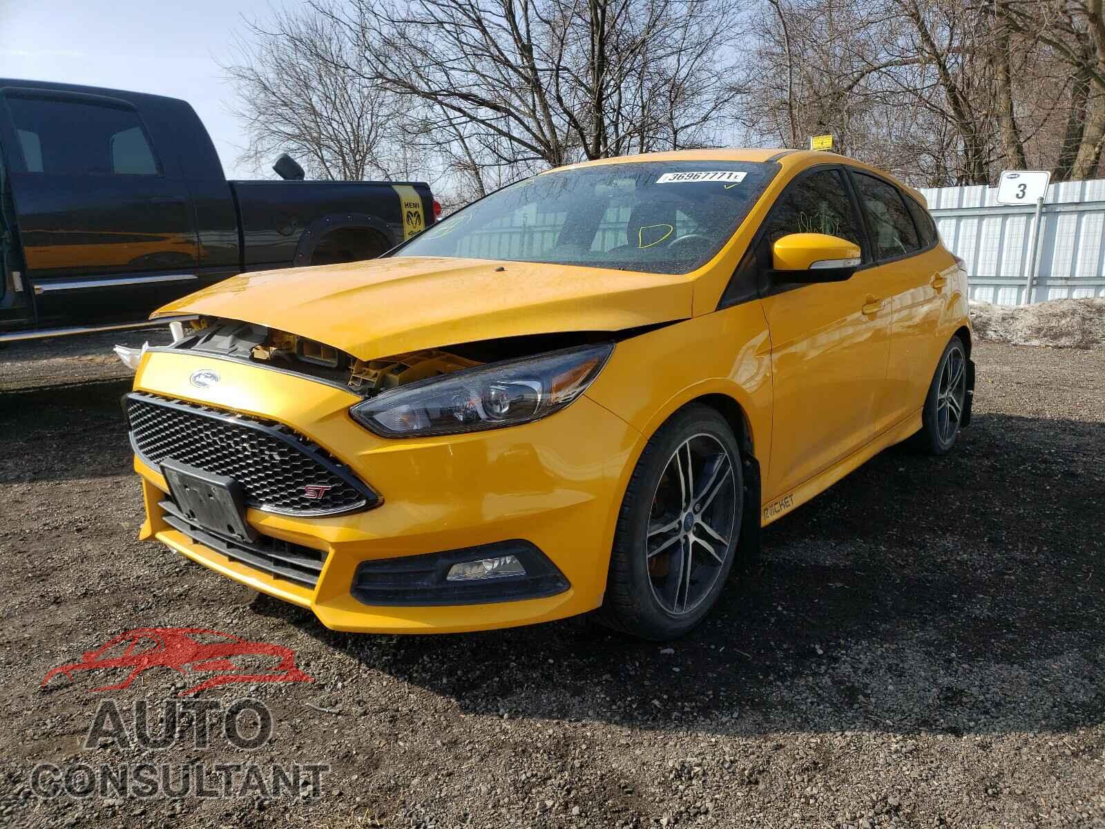 FORD FOCUS 2015 - 1FADP3L97FL331387