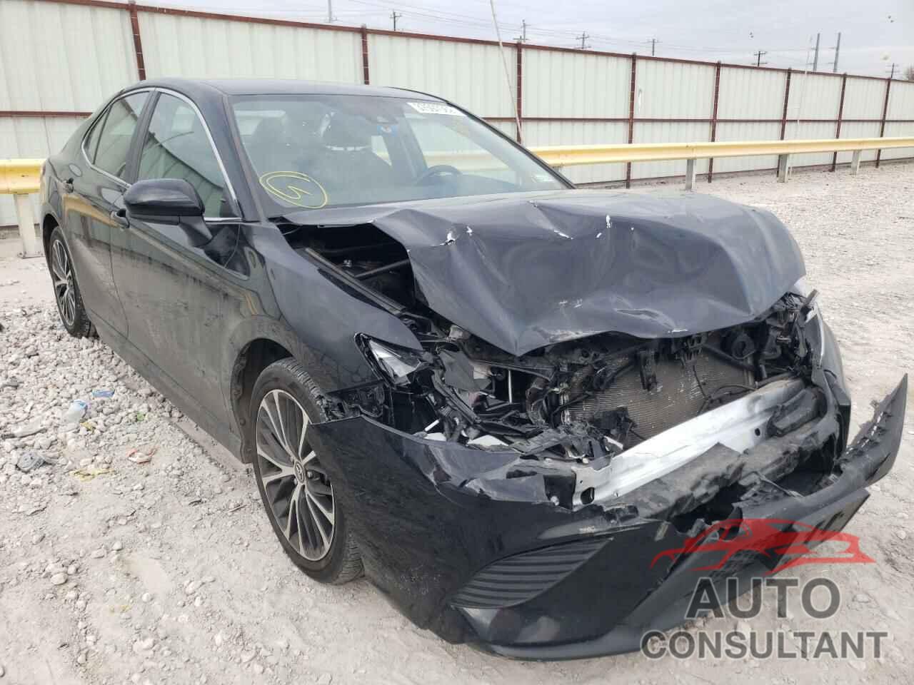 TOYOTA CAMRY 2020 - 4T1G11AK0LU930975