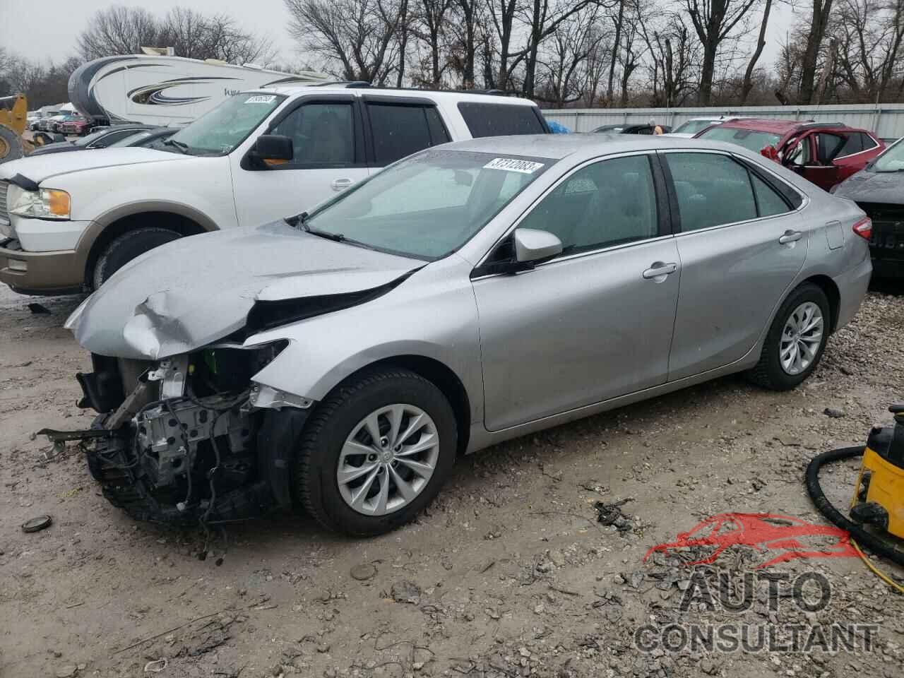 TOYOTA CAMRY 2016 - 4T4BF1FK7GR527477