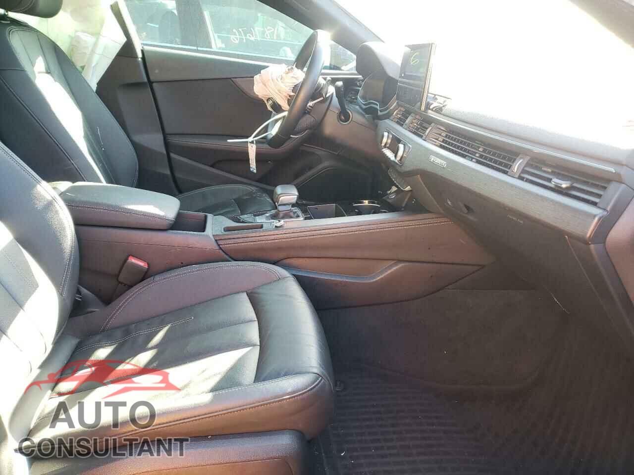 AUDI A5 2020 - WAUCNCF50LA001275