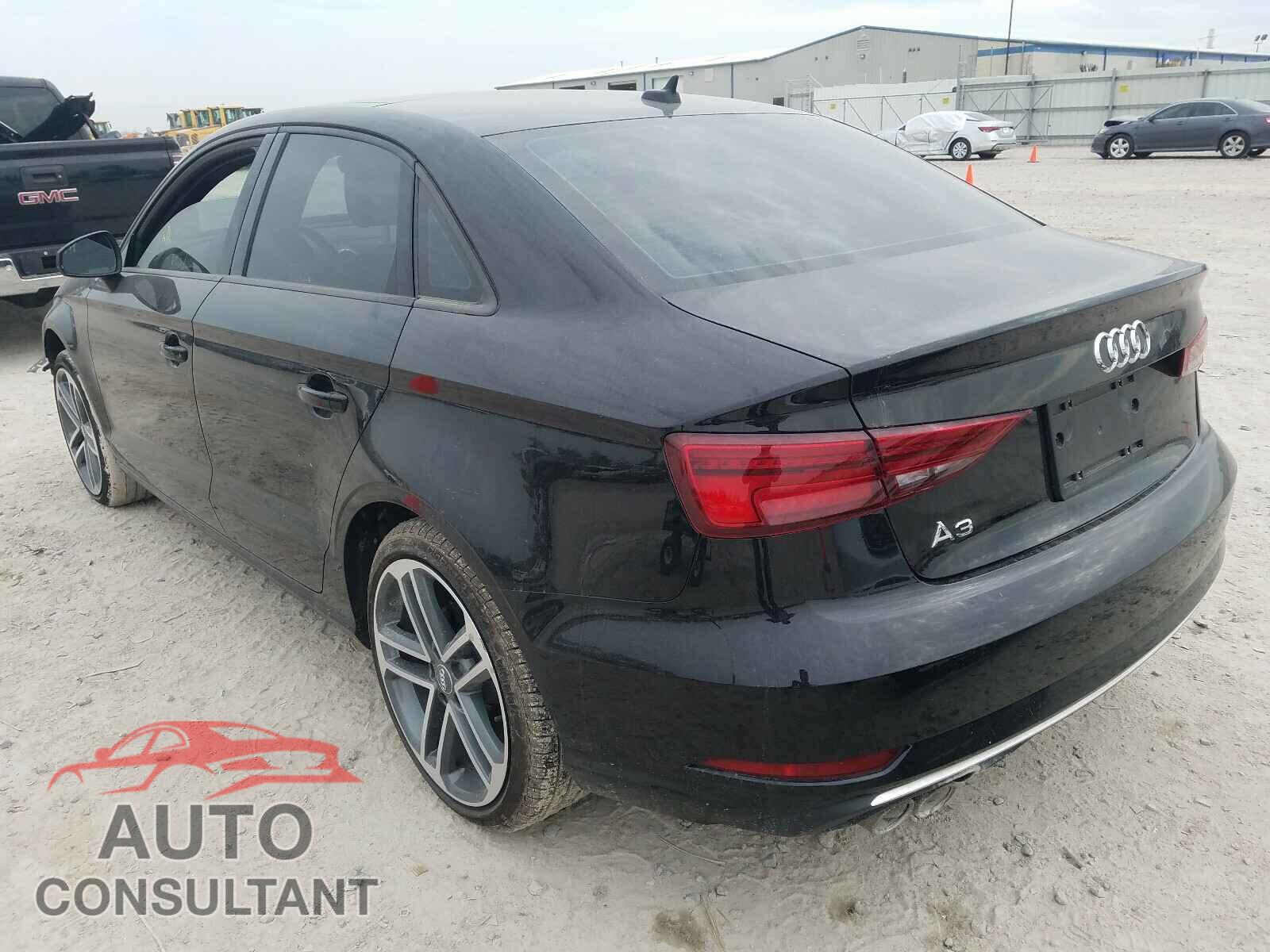 AUDI A3 2018 - WAUAUGFF6J1014068
