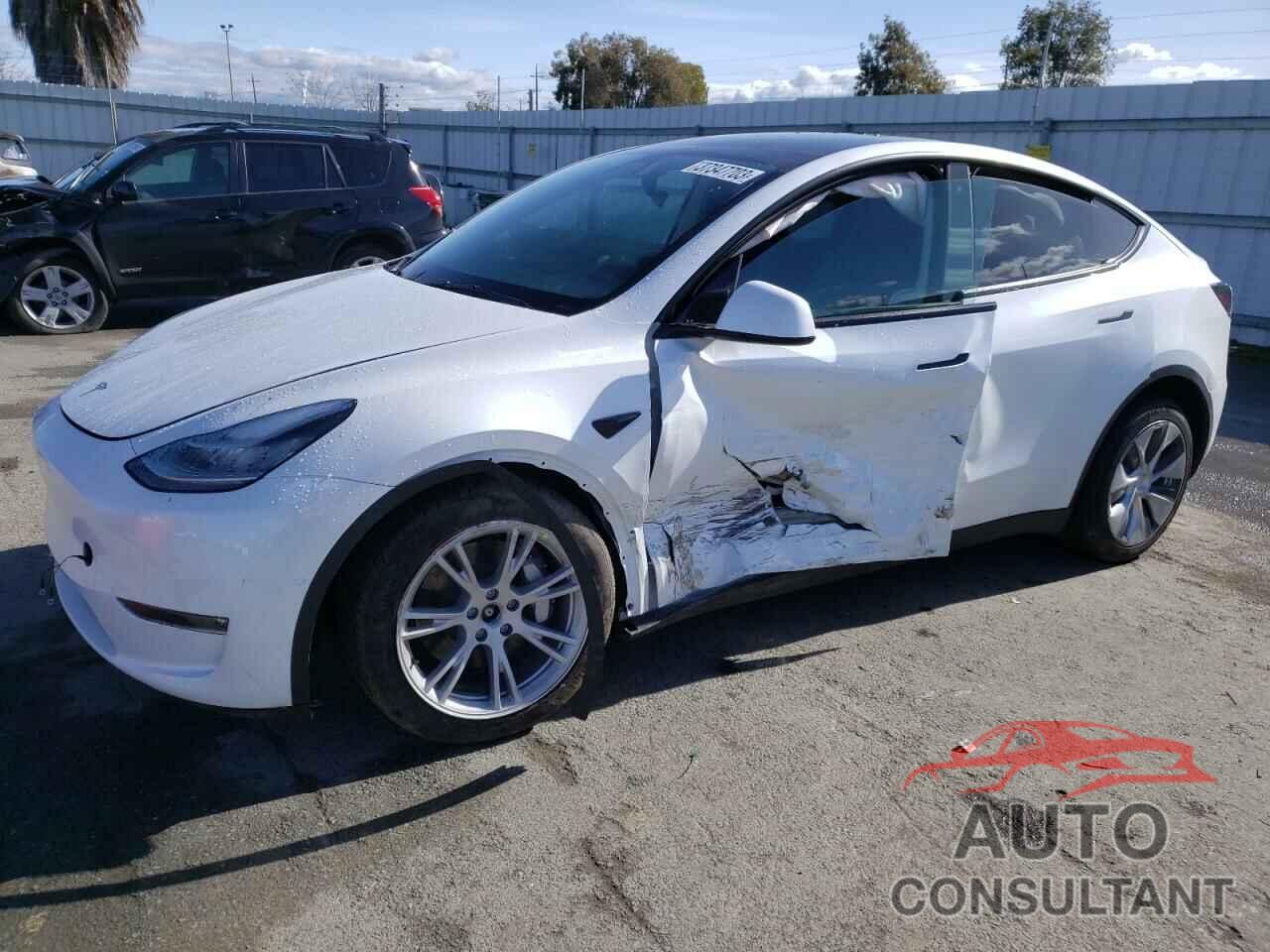 TESLA MODEL Y 2022 - 7SAYGDEE8NF431272