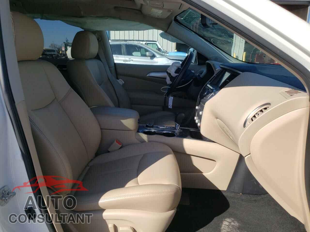 NISSAN PATHFINDER 2017 - 5N1DR2MMXHC630971