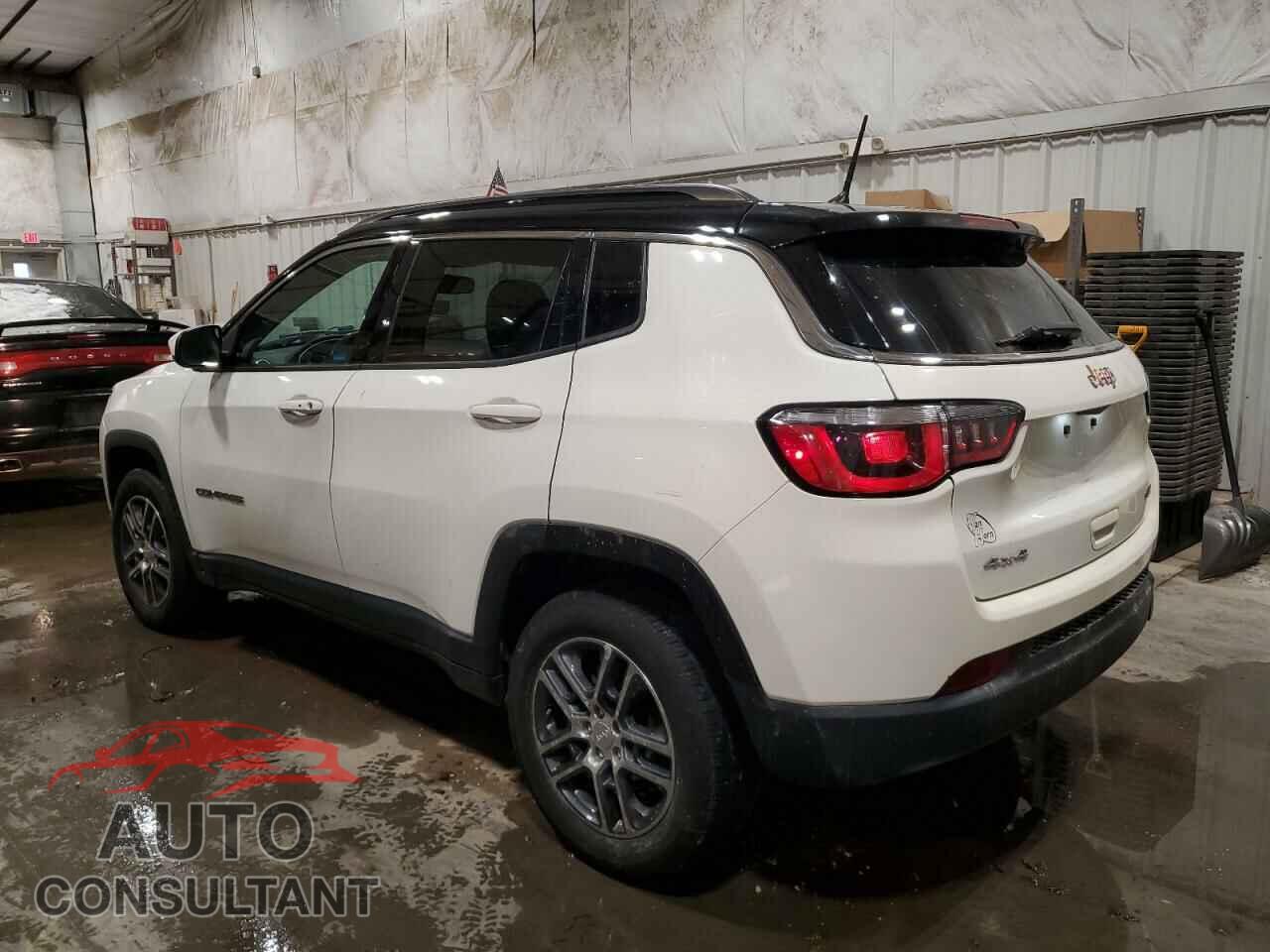 JEEP COMPASS 2018 - 3C4NJDBB8JT192670