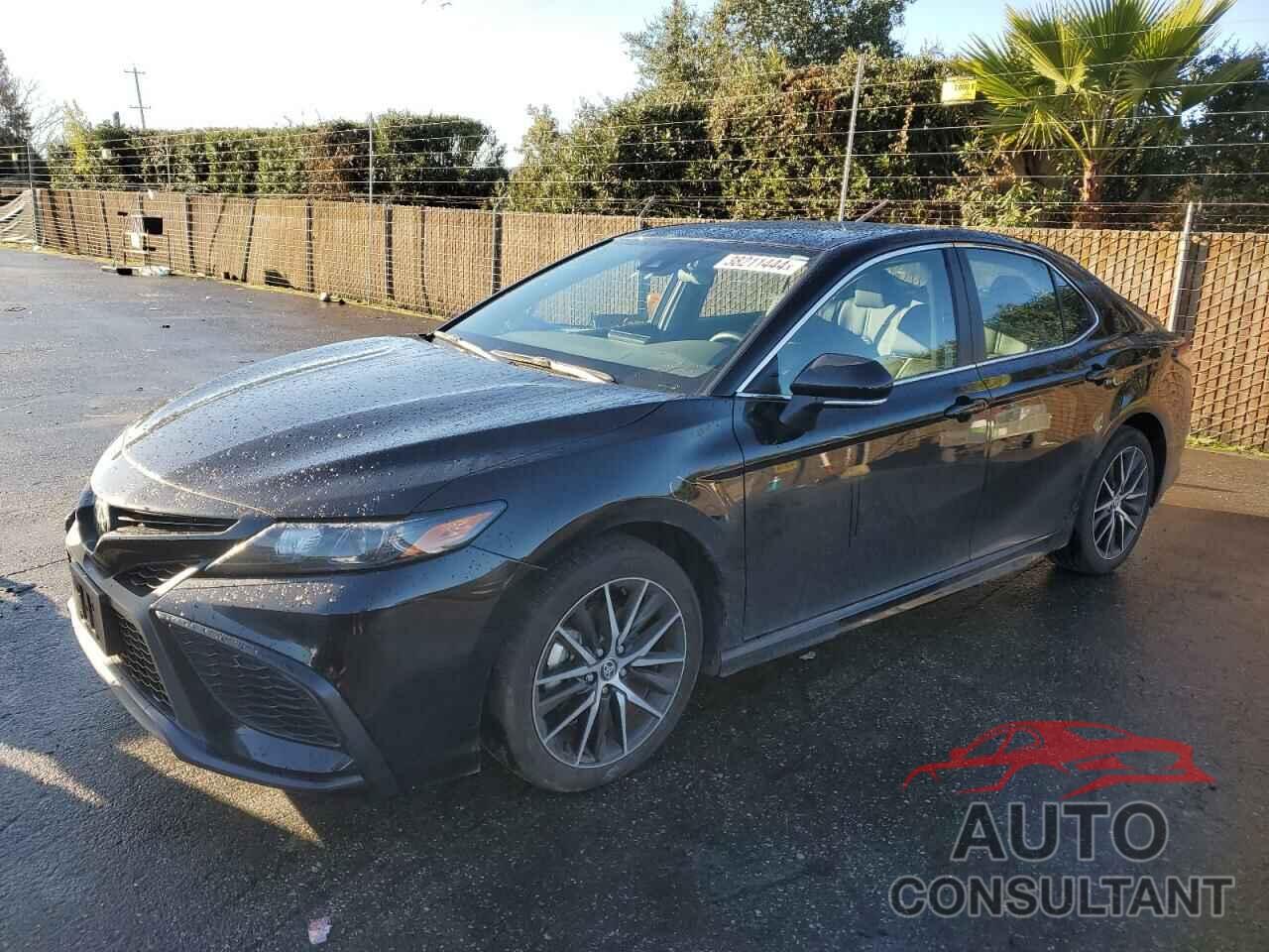 TOYOTA CAMRY 2023 - 4T1G11AKXPU782095