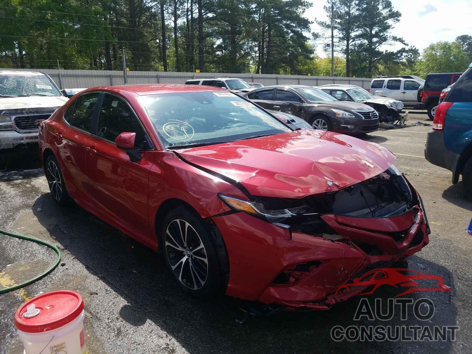 TOYOTA CAMRY 2019 - 4T1B11HK1KU275918