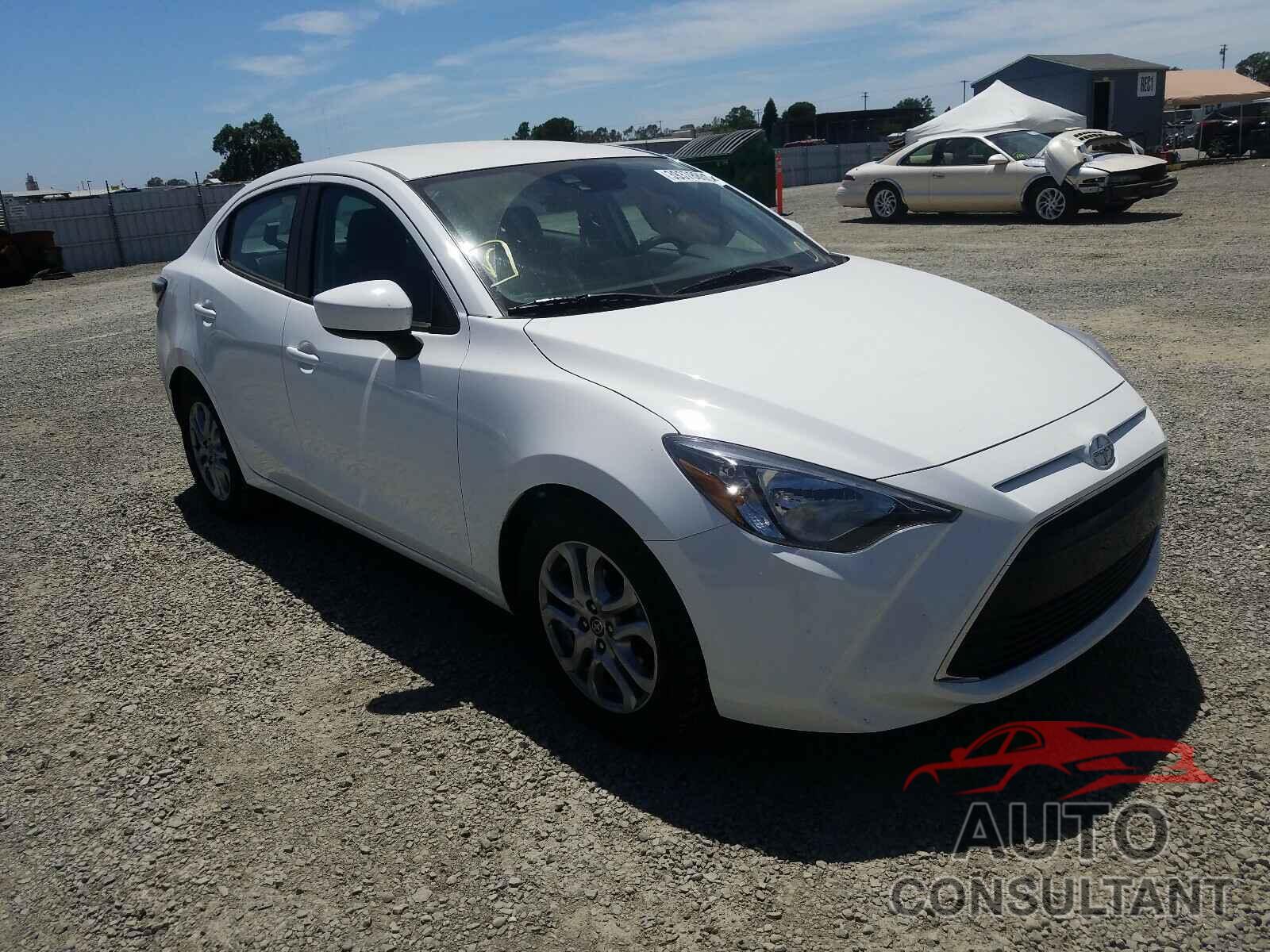 TOYOTA SCION 2016 - 3MYDLBZV6GY131471