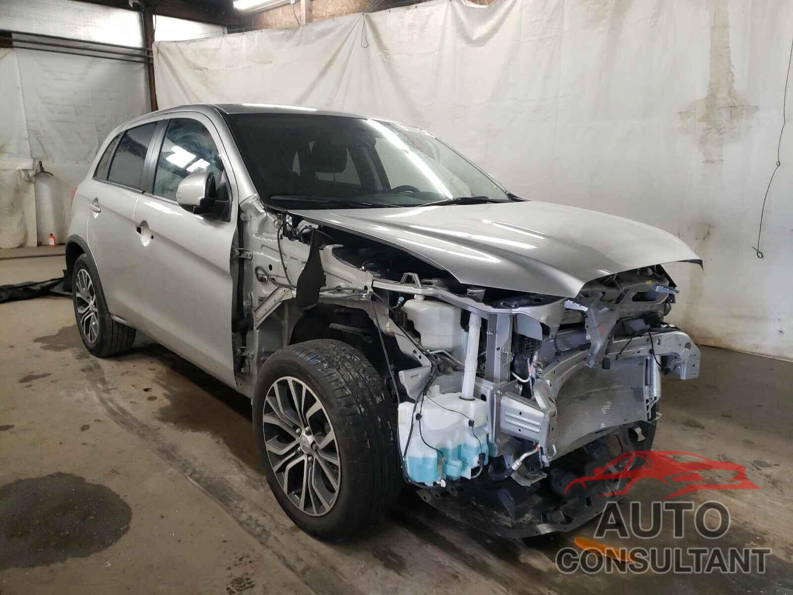 MITSUBISHI OUTLANDER 2019 - JA4AR3AU1KU026268