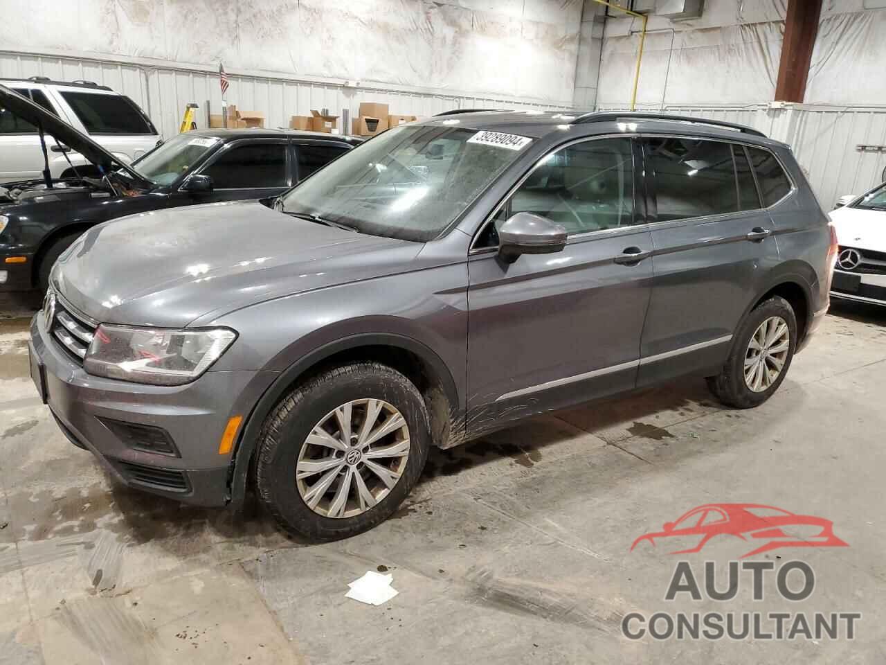 VOLKSWAGEN TIGUAN 2018 - 3VV2B7AX8JM055612