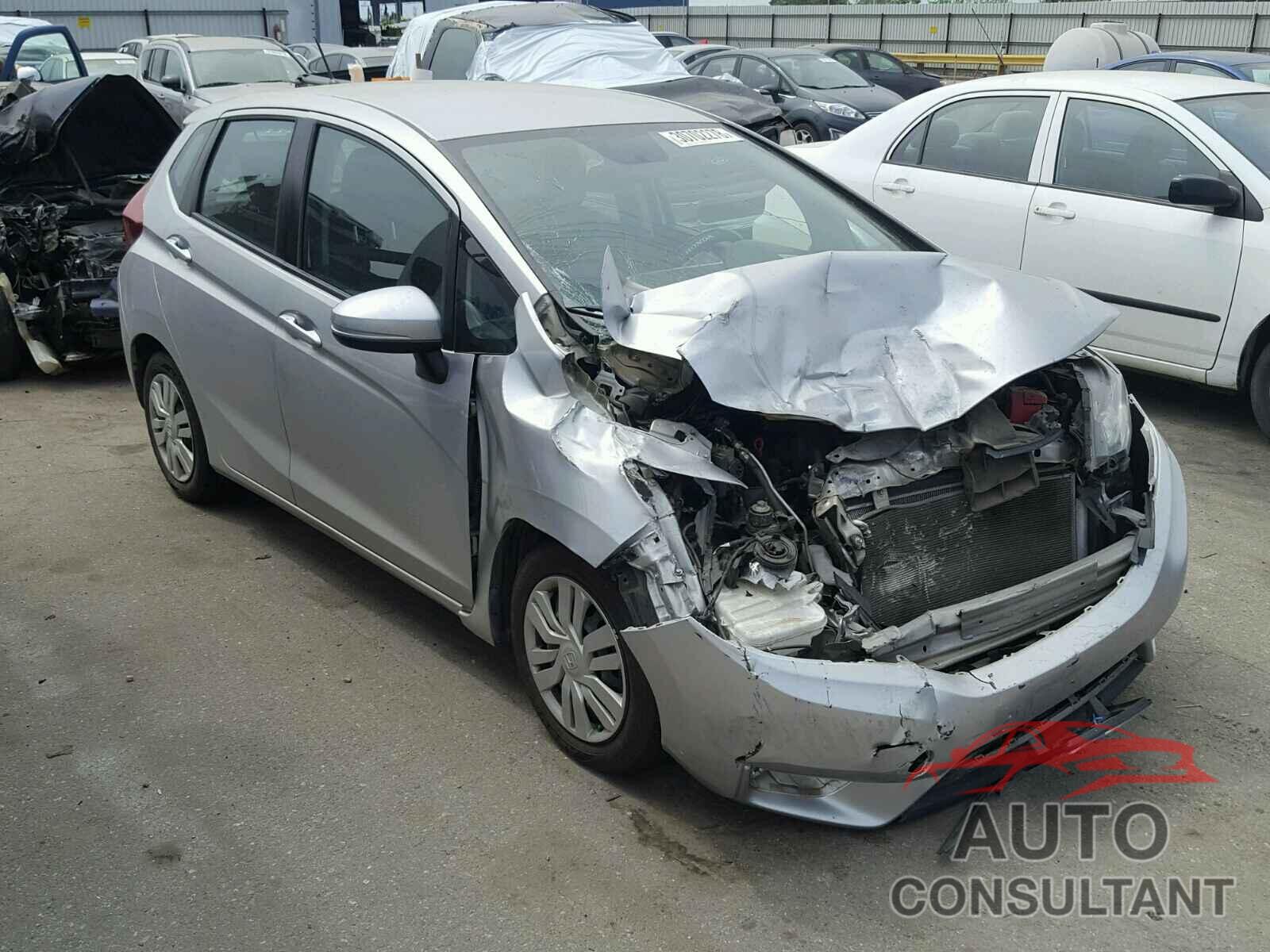 HONDA FIT 2015 - 3HGGK5H5XFM773975