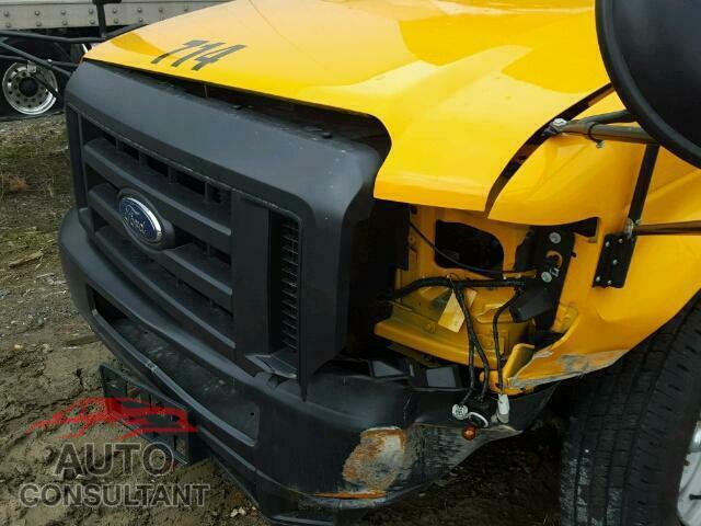 FORD ECONOLINE 2018 - 1FDEE3F62JDC07581