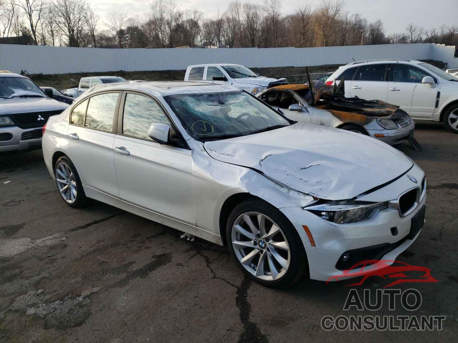 BMW 3 SERIES 2018 - WBA8A3C50JA067361