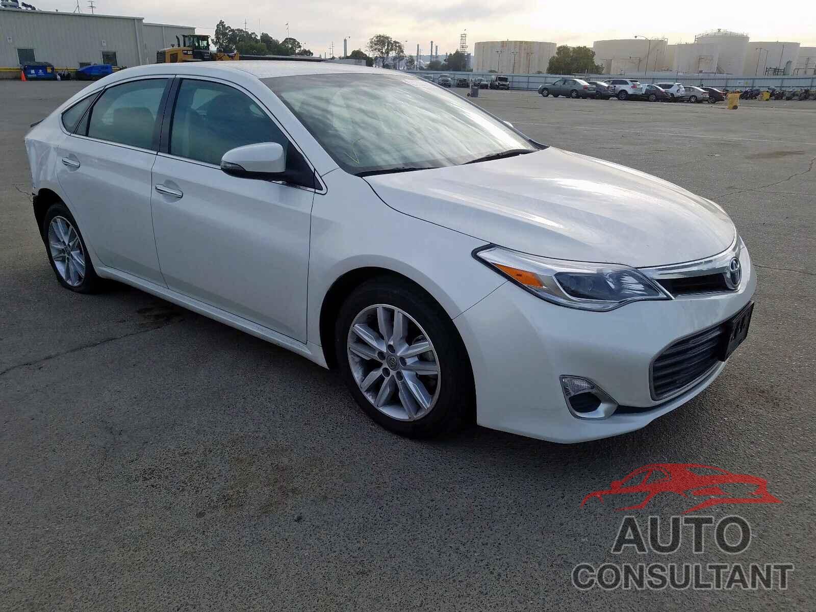 TOYOTA AVALON 2015 - 5TFCZ5AN5JX159101