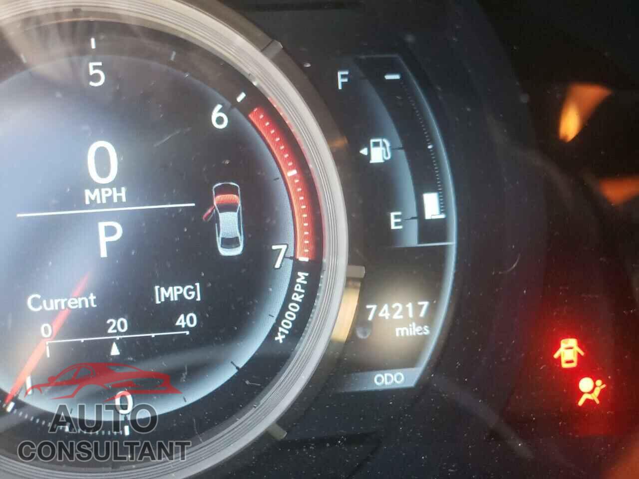 LEXUS IS 2016 - JTHBA1D29G5016359