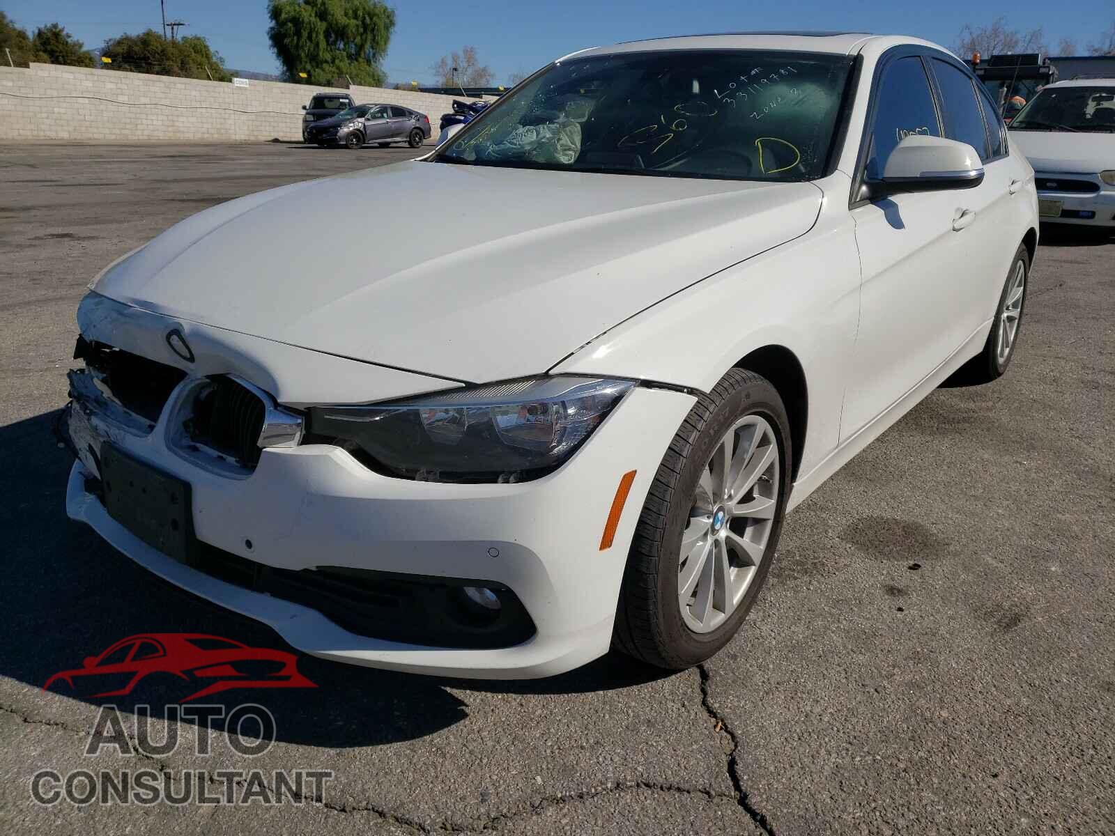 BMW 3 SERIES 2016 - WBA8E1G52GNU12300