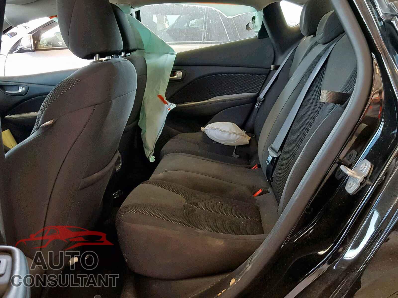 DODGE DART 2016 - 5N1AT2MT0HC828129