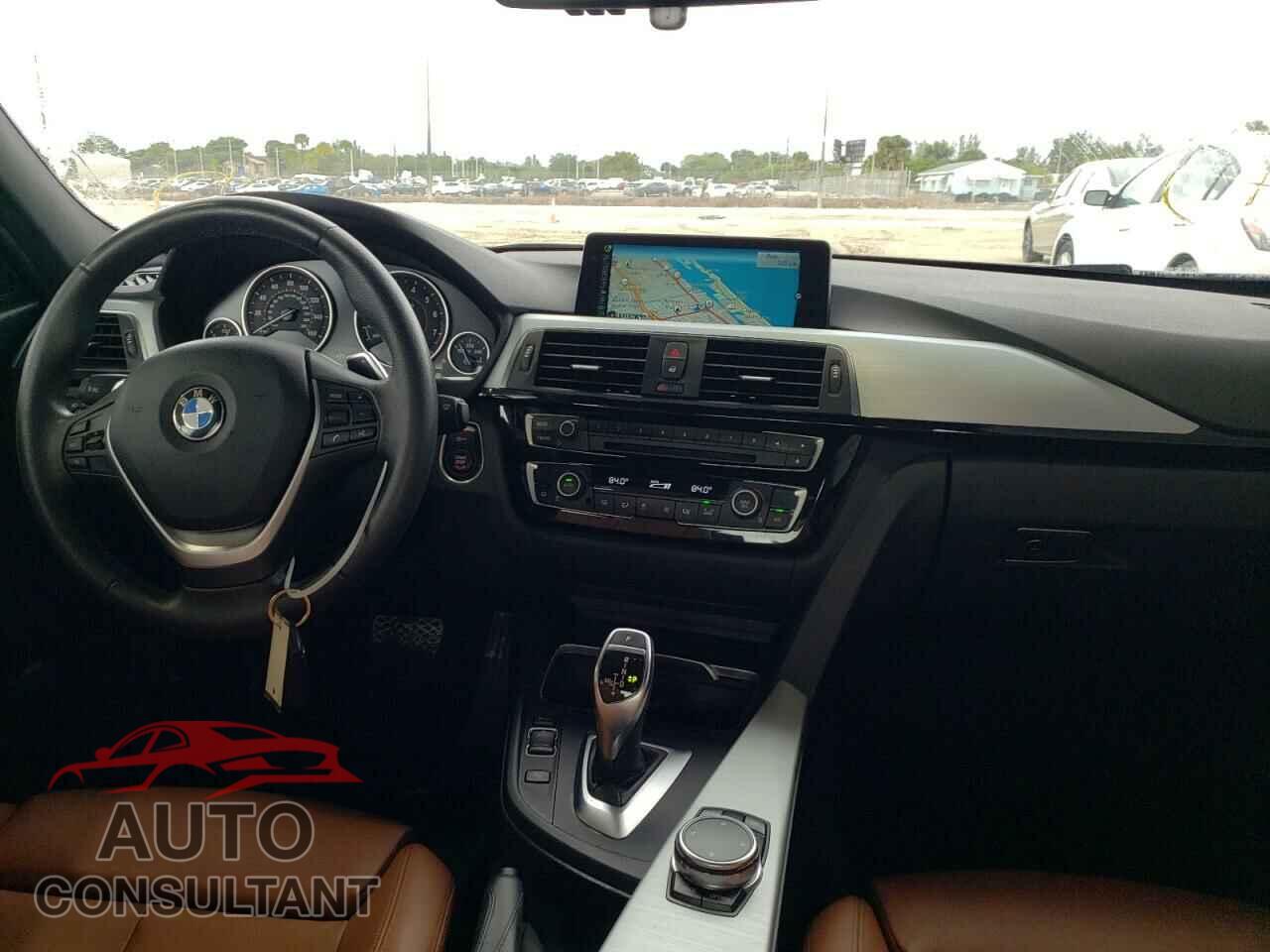 BMW 3 SERIES 2016 - WBA8E9G52GNU28771