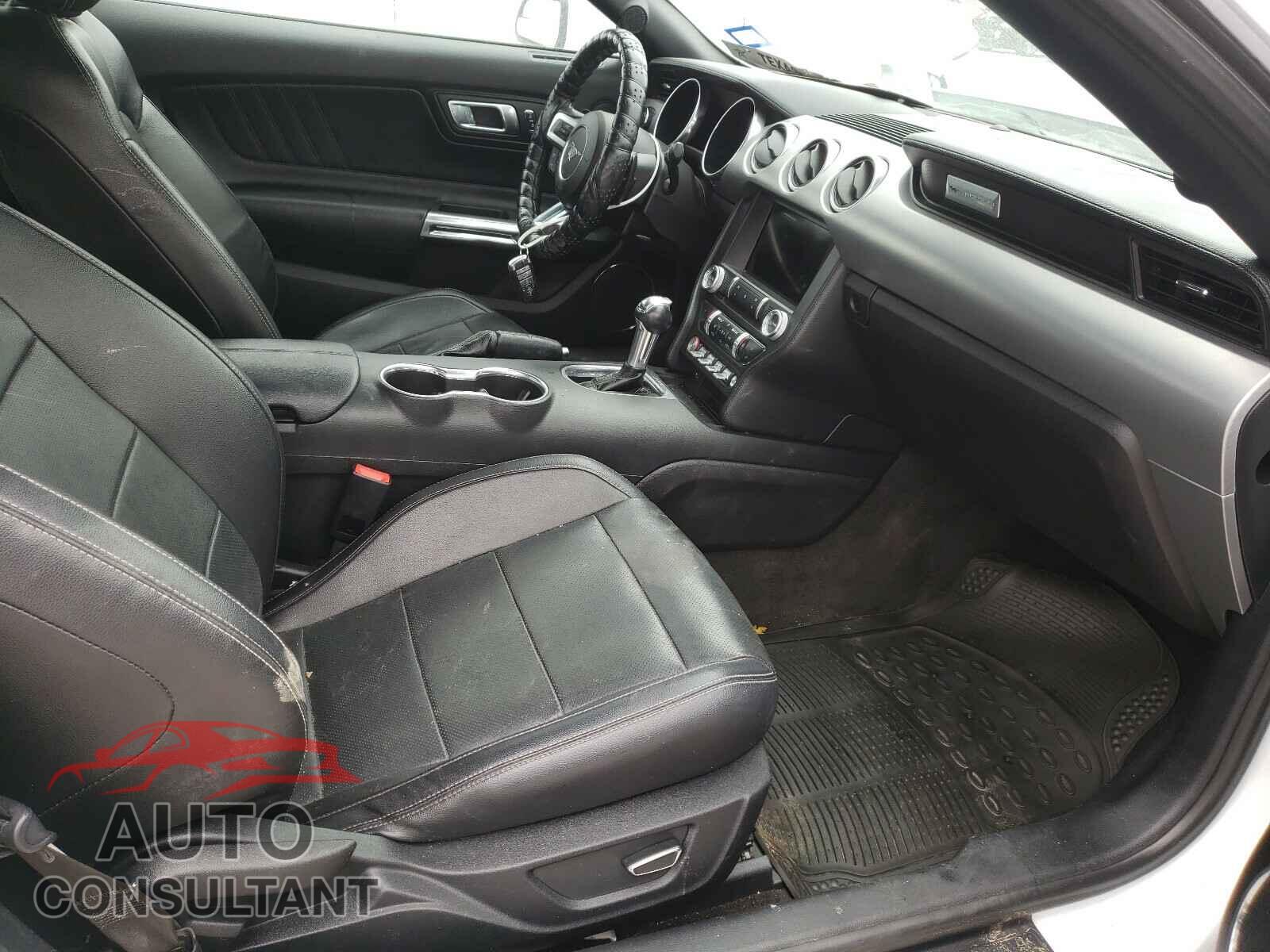 FORD MUSTANG 2018 - 1FATP8UH2J5111344