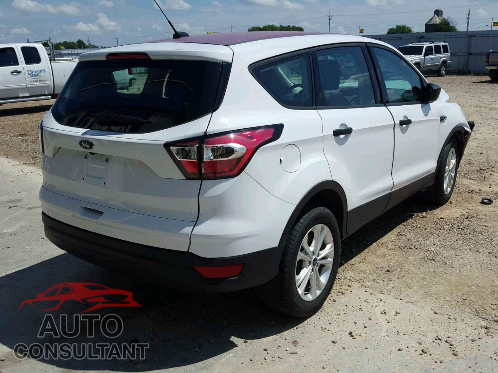 FORD ESCAPE S 2017 - 1FMCU0F72HUC34405