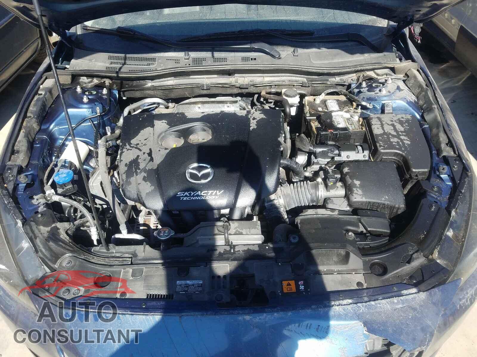 MAZDA 3 2017 - 3MZBN1L79HM150476