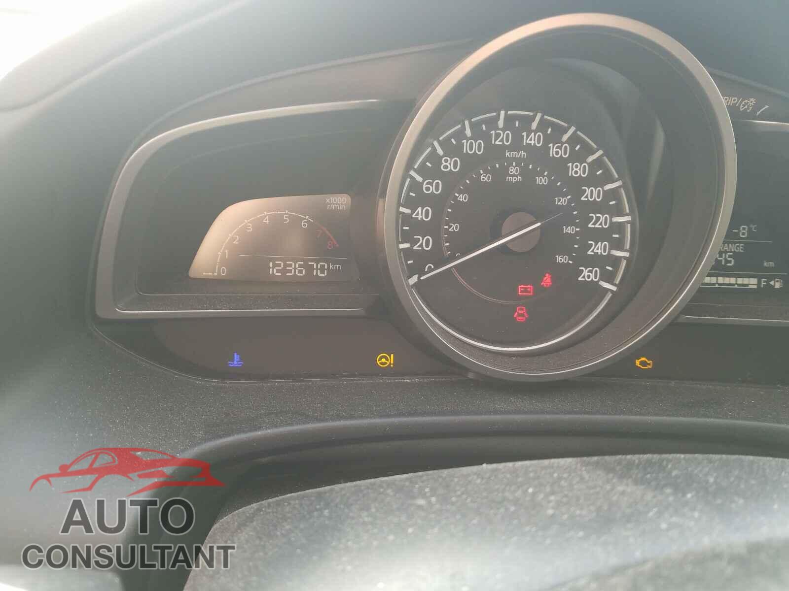 MAZDA 3 2018 - 3MZBN1V76JM246424