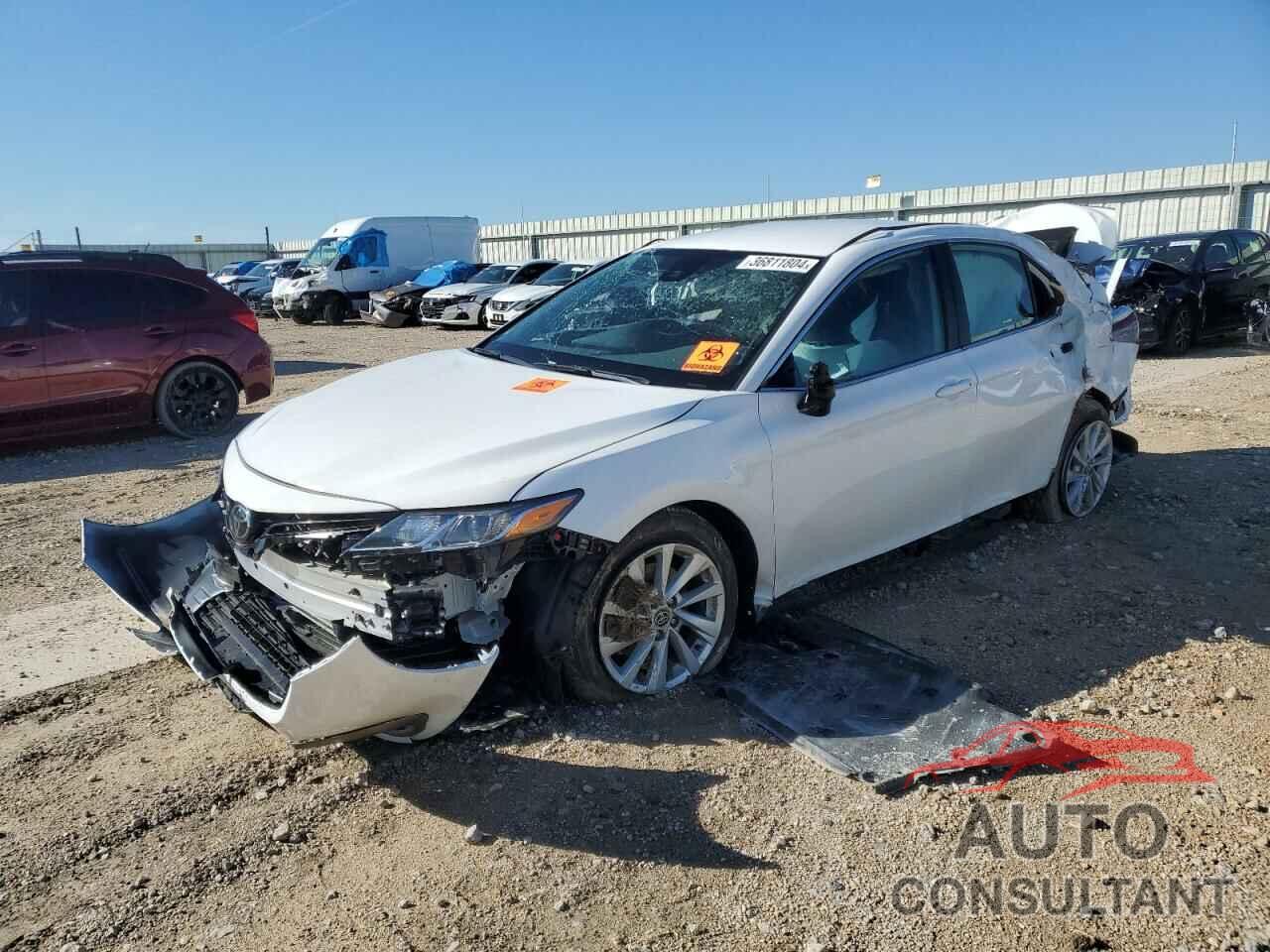 TOYOTA CAMRY 2023 - 4T1C11AK6PU104247