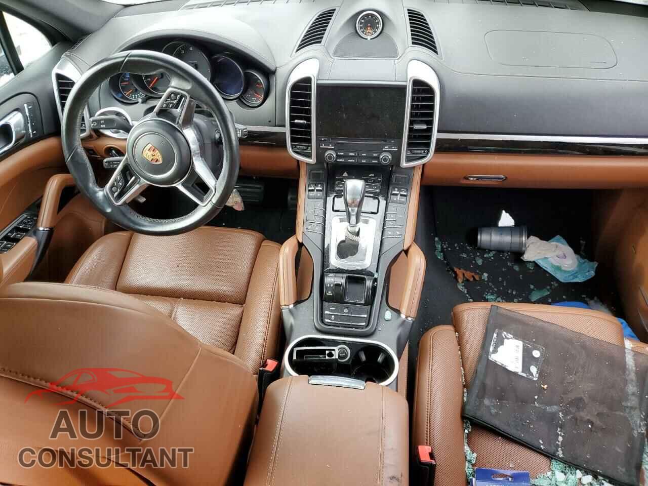PORSCHE CAYENNE 2018 - WP1AA2A2XJKA03215