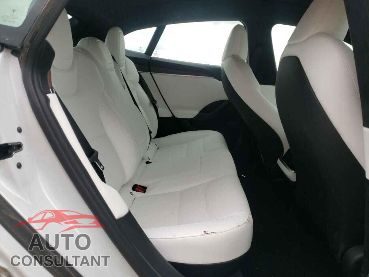 TESLA MODEL S 2021 - 5YJSA1E58MF452625