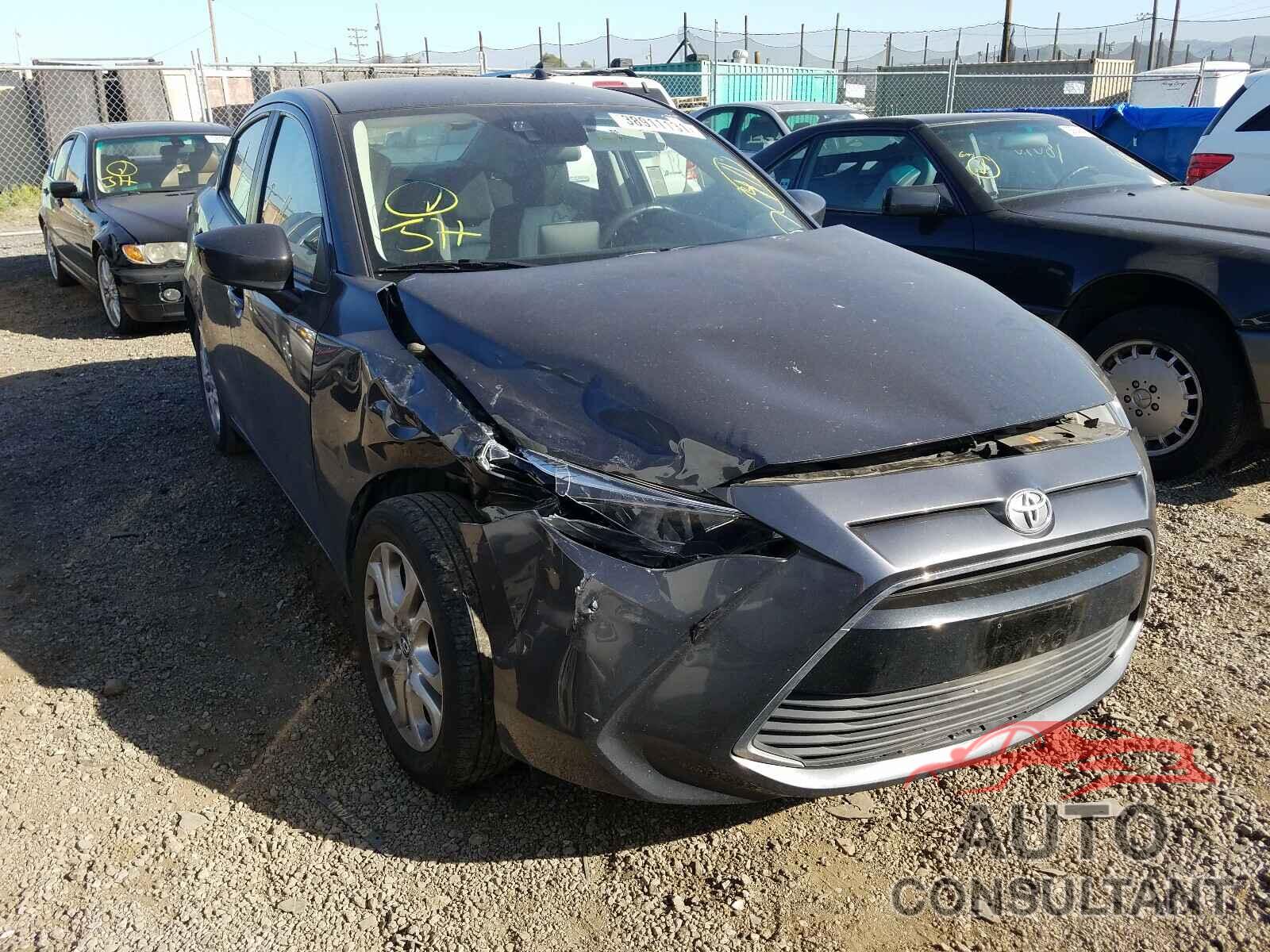 TOYOTA YARIS 2017 - 3MYDLBYV4HY191669