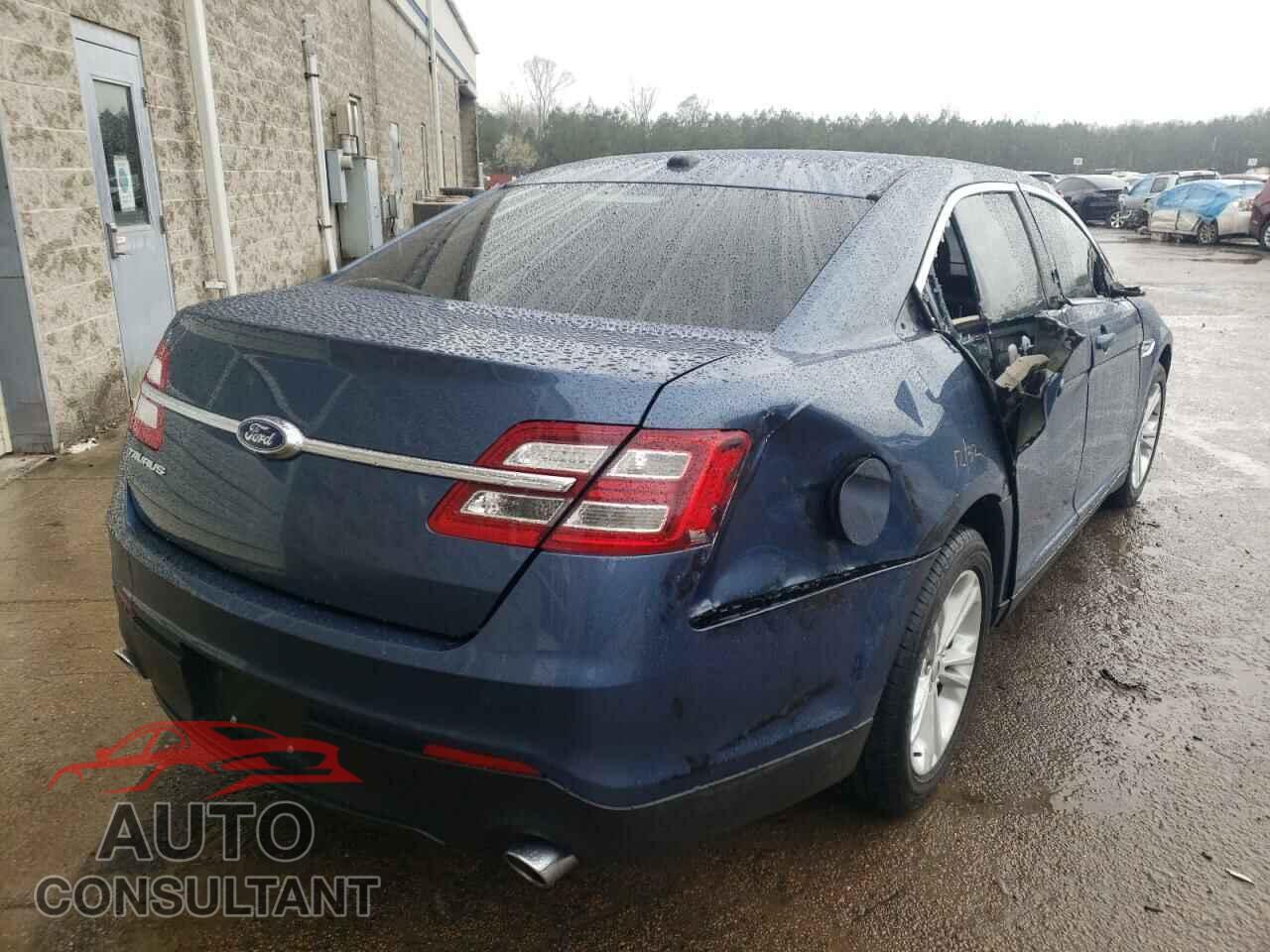 FORD TAURUS 2018 - 1FAHP2D86JG102640