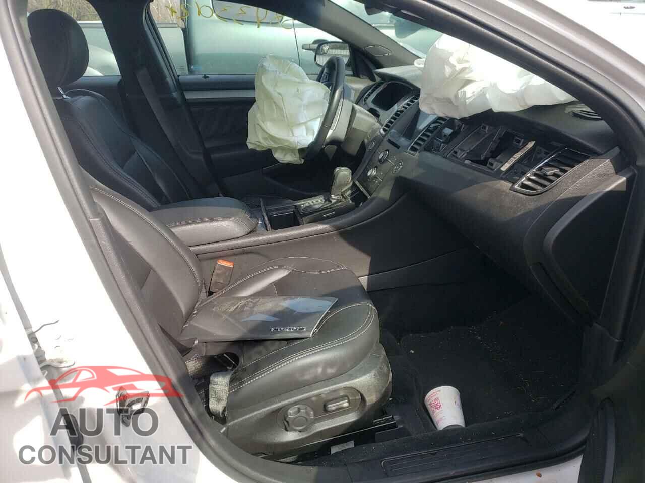 FORD TAURUS 2017 - 1FAHP2H81HG114182