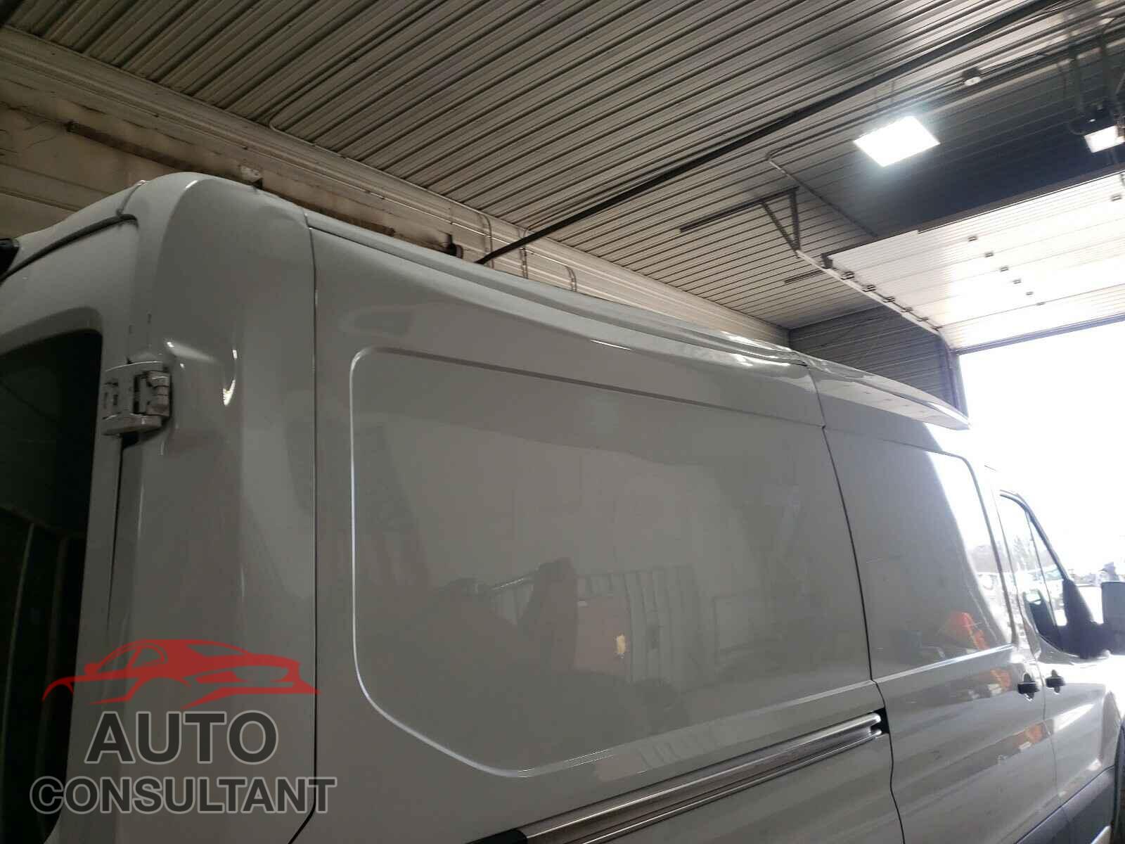 FORD TRANSIT CO 2020 - 1FTBR1C86LKA04651