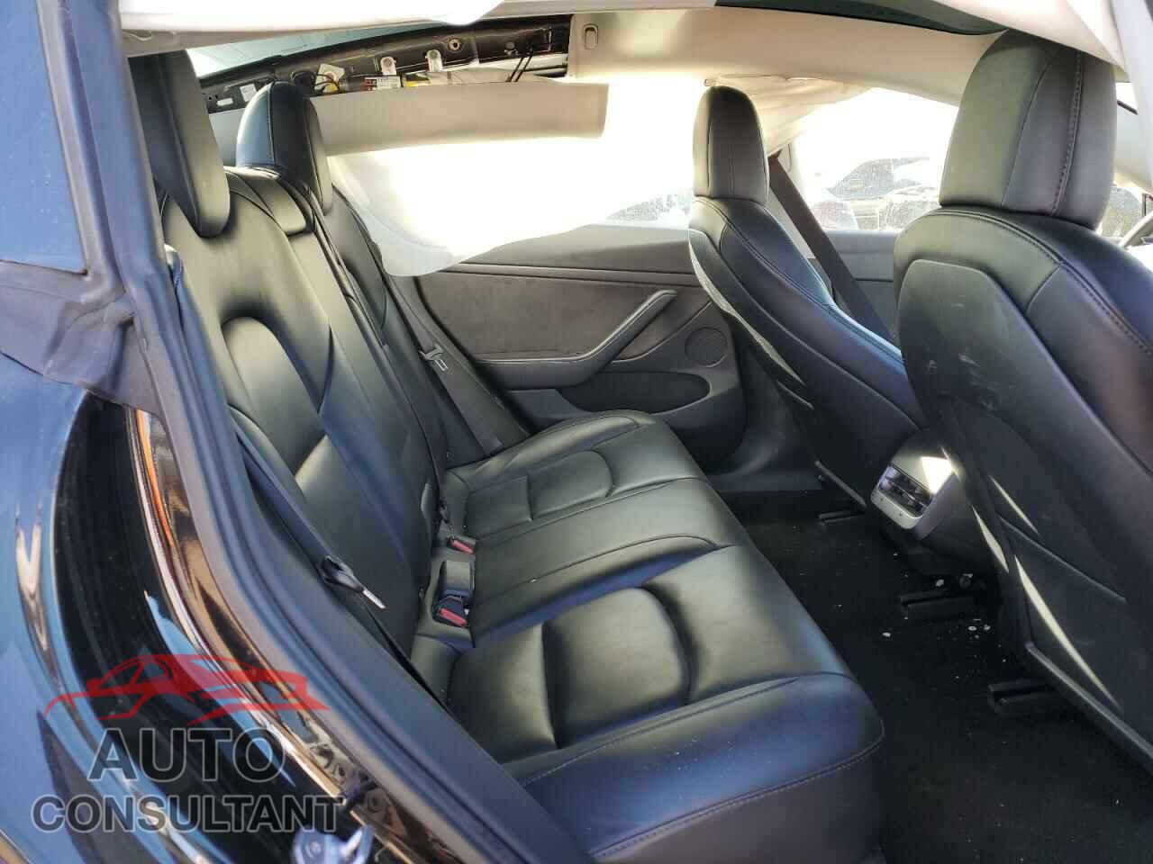 TESLA MODEL 3 2021 - 5YJ3E1EA3MF094677