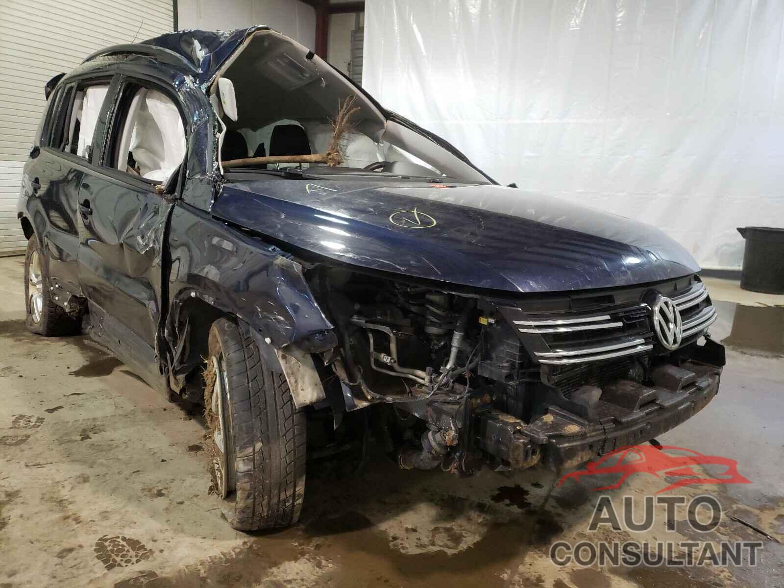 VOLKSWAGEN TIGUAN 2016 - WVGAV7AX1GW574622