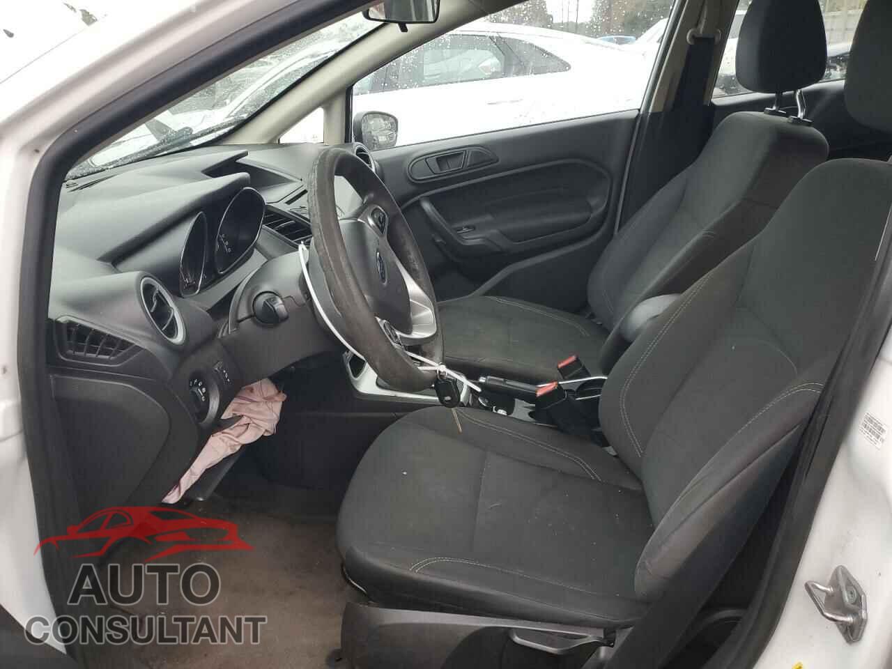 FORD FIESTA 2017 - 3FADP4EJ4HM104804