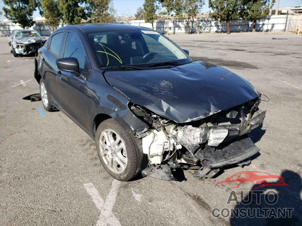 TOYOTA YARIS 2017 - 3MYDLBYV2HY179732