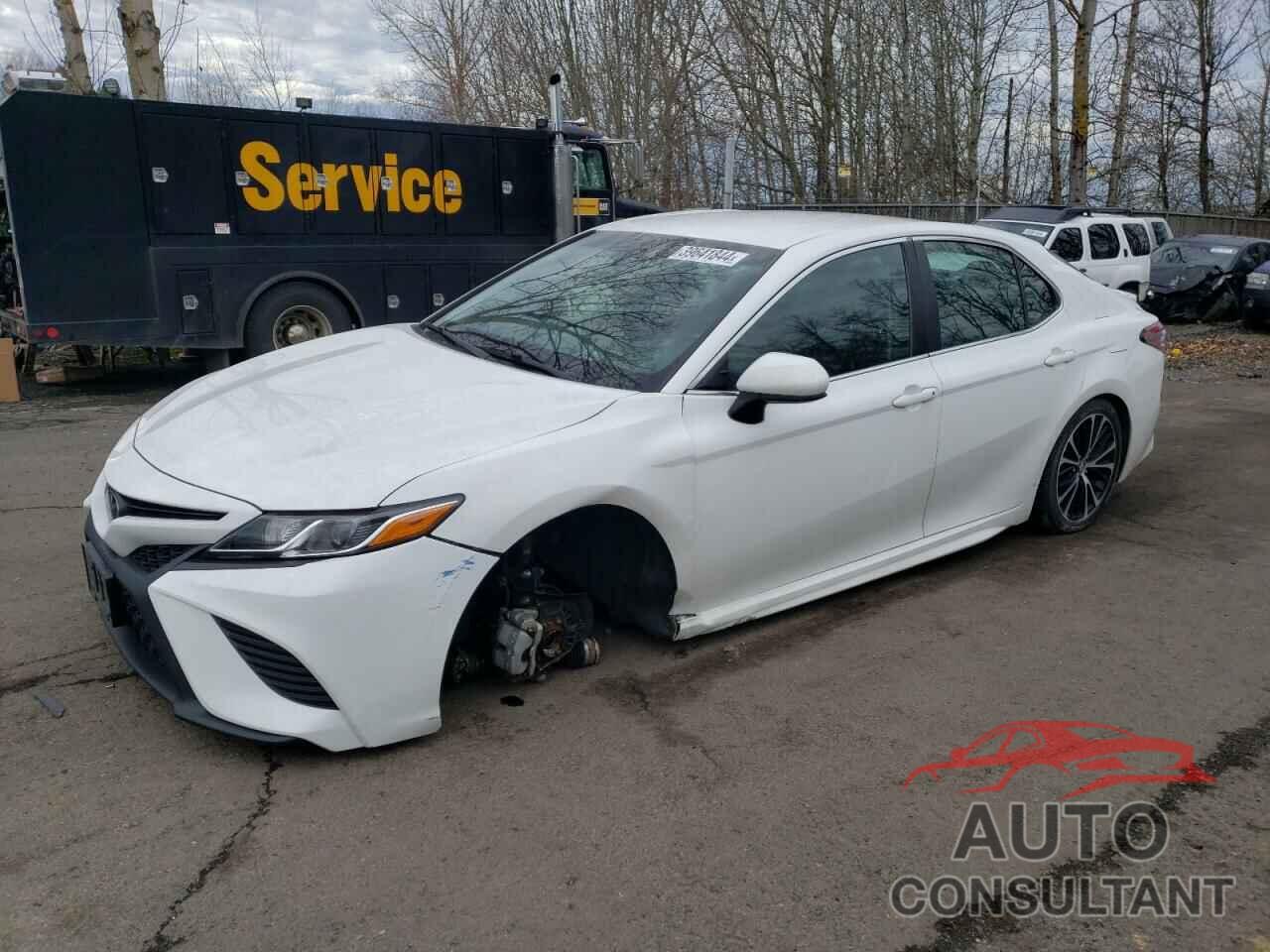 TOYOTA CAMRY 2018 - 4T1B11HK9JU592831