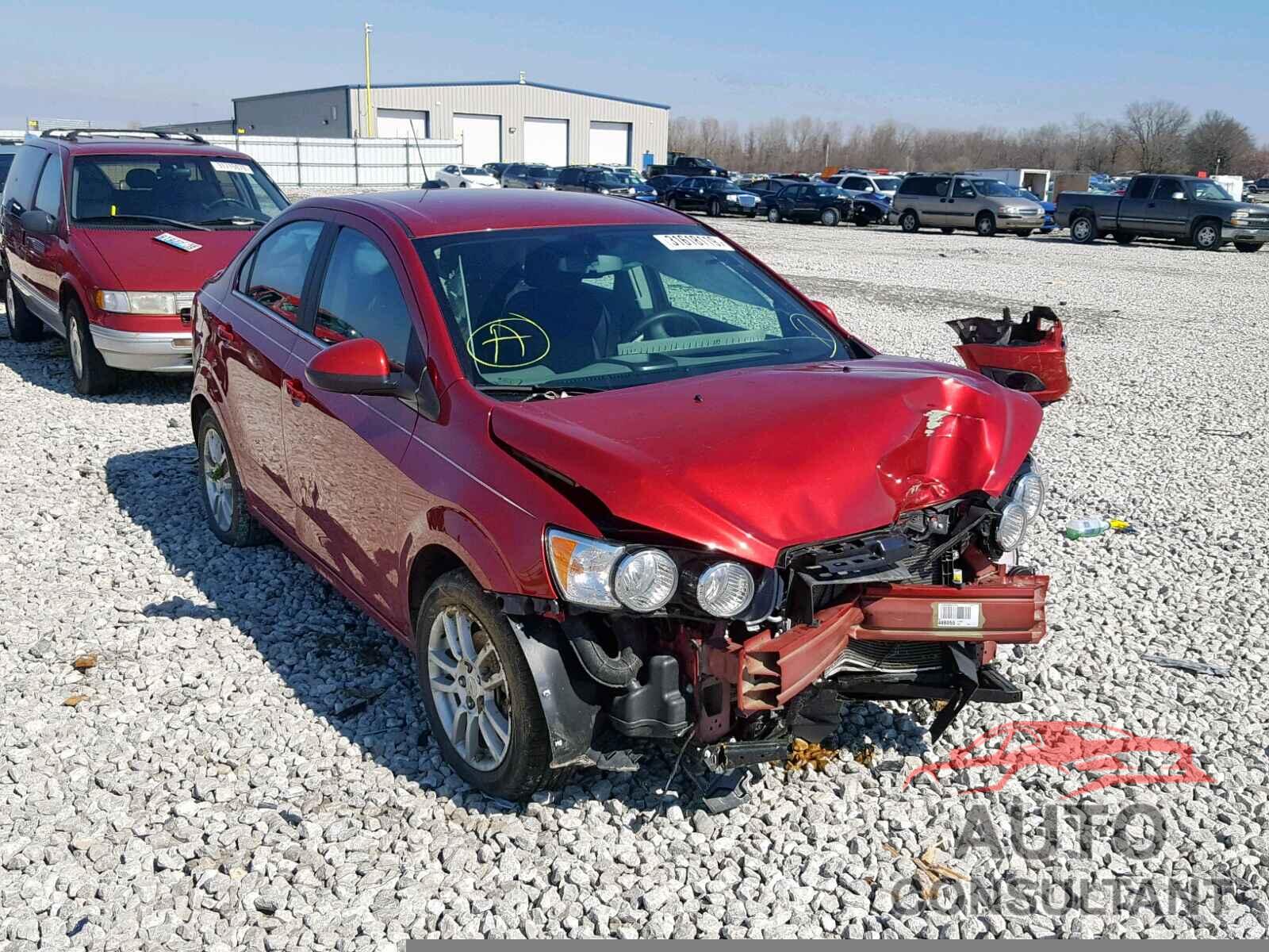 CHEVROLET SONIC 2015 - 1FADP3E22GL397458