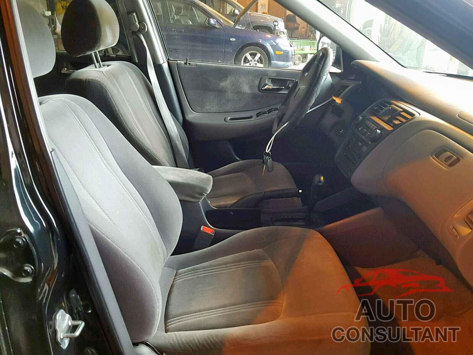 HONDA ACCORD LX 2000 - 5XXGT4L34KG346590