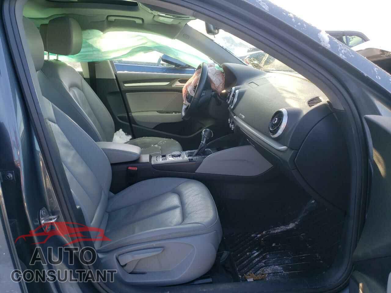 AUDI A3 2017 - WAUB8GFF8H1025057