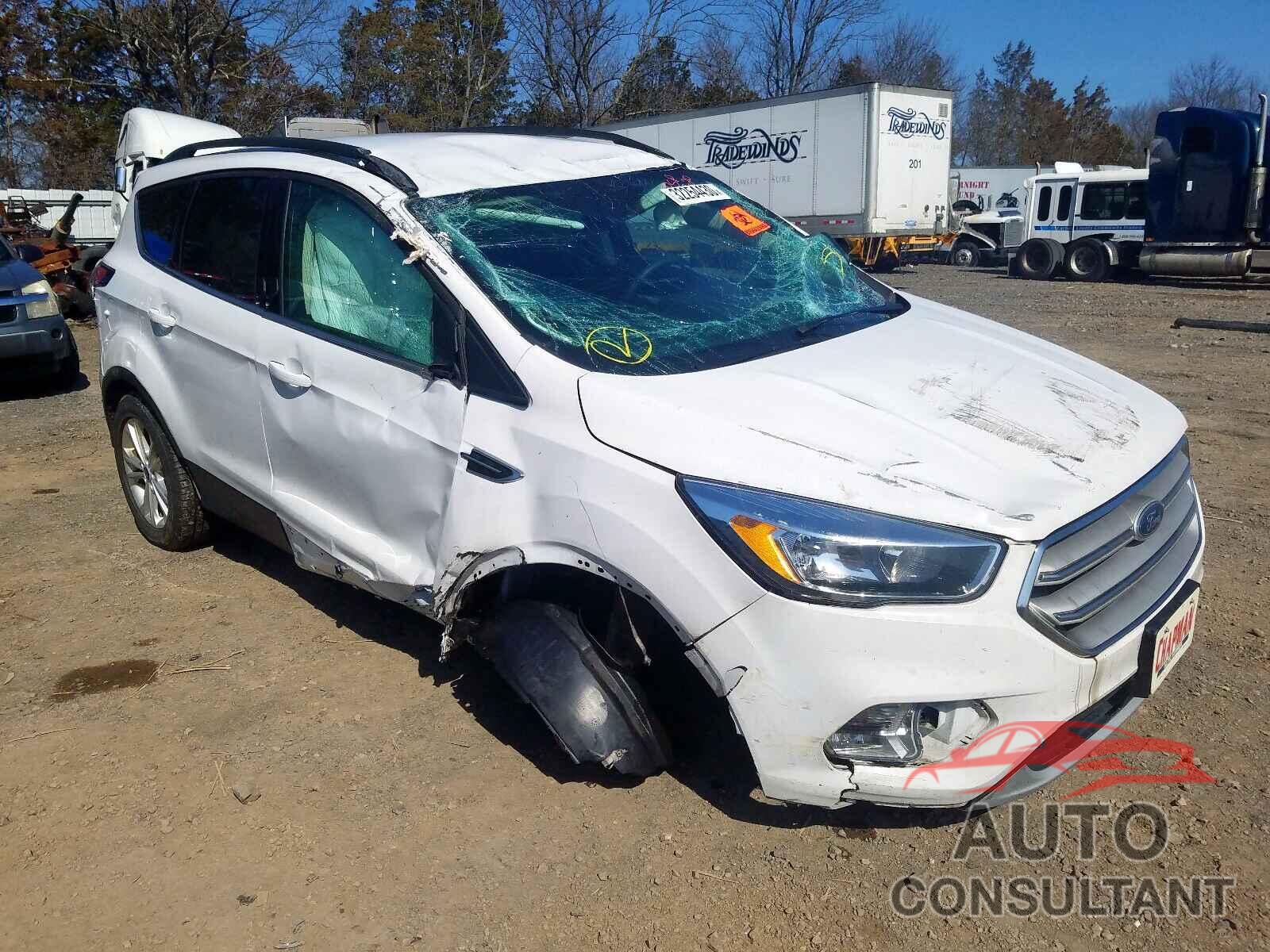 FORD ESCAPE 2018 - YV440MRU2H2111984