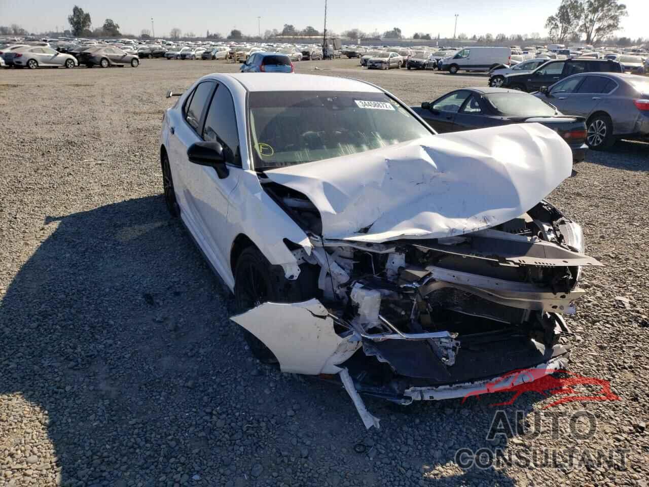 TOYOTA CAMRY 2020 - 4T1G11AK8LU314943