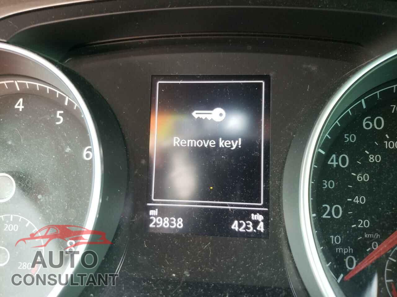 VOLKSWAGEN GOLF 2017 - 3VW217AU2HM071738