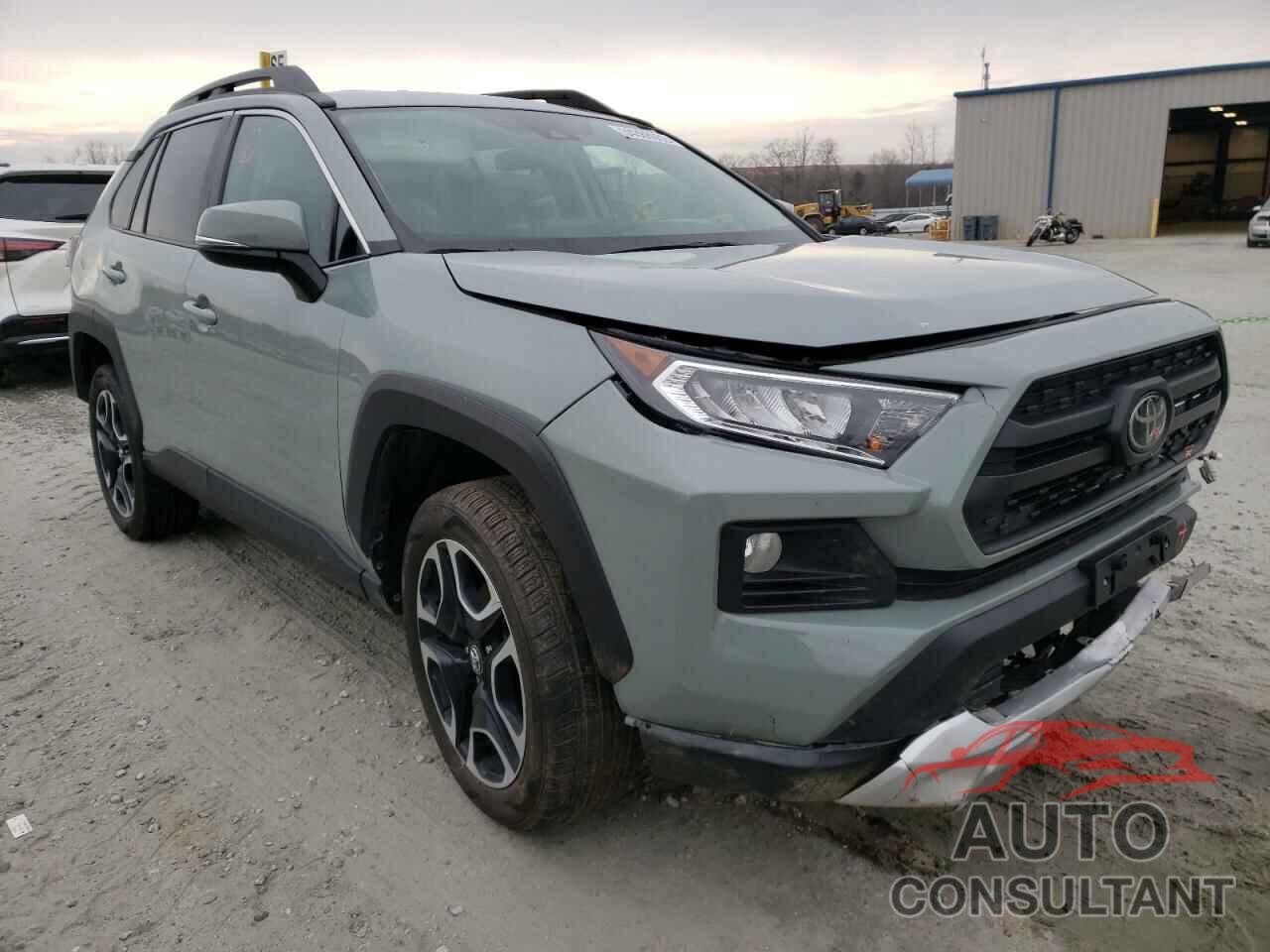 TOYOTA RAV4 2021 - 2T3J1RFV9MW142776