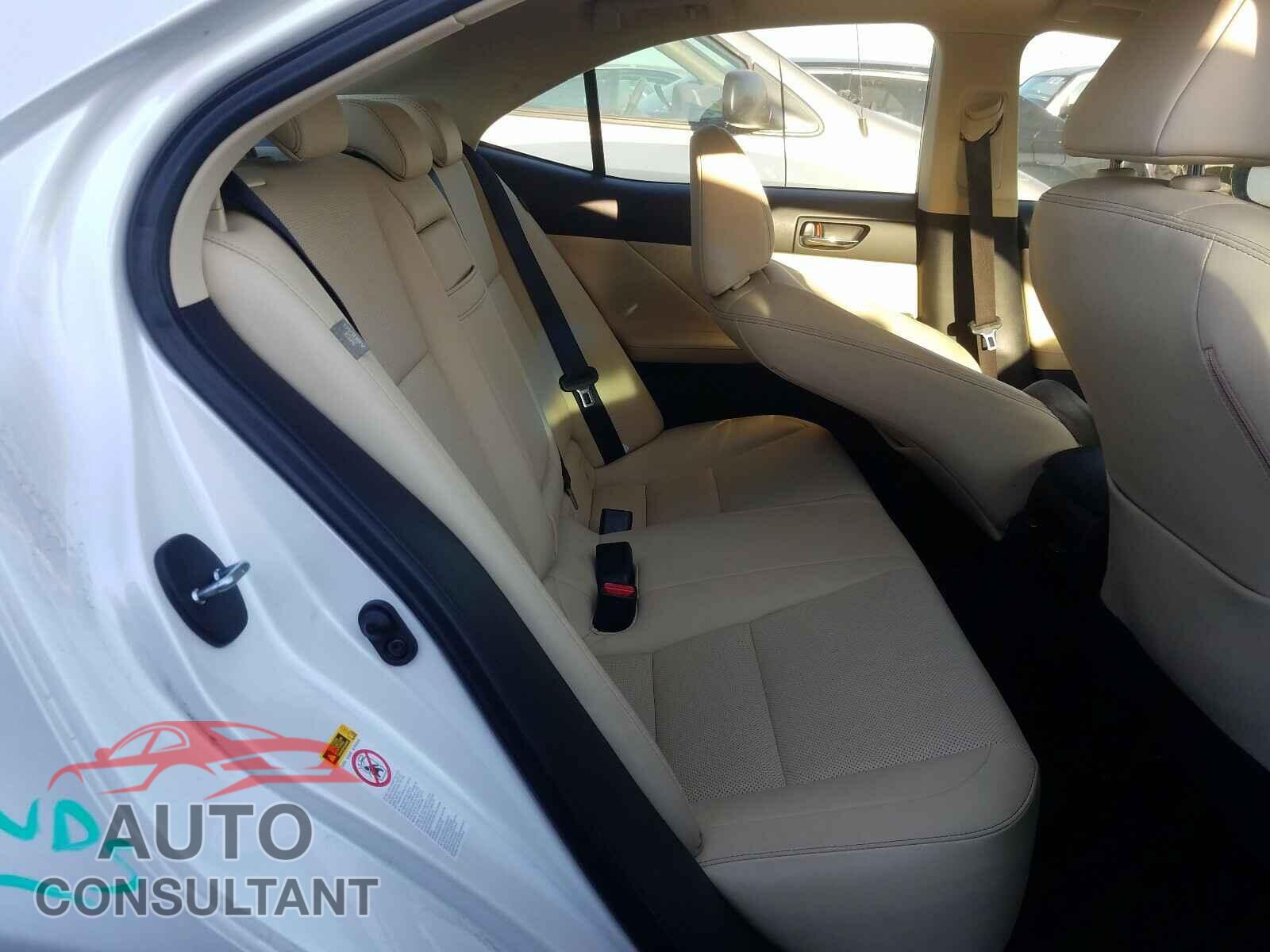 LEXUS IS 2016 - JTHBA1D23G5016471