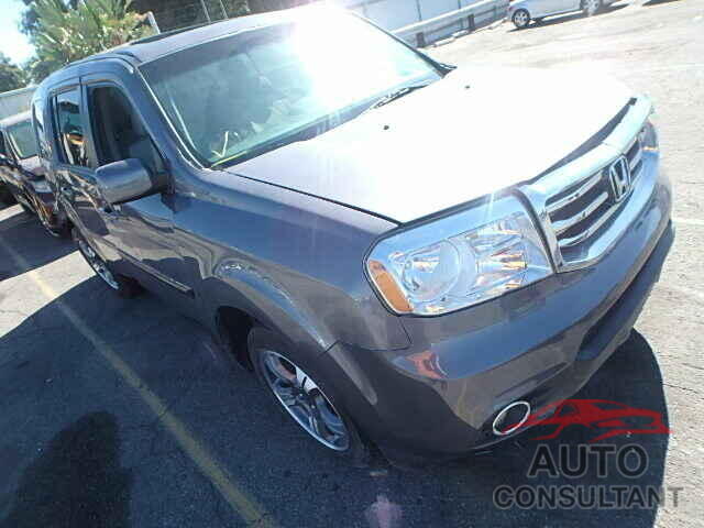 HONDA PILOT 2015 - 5FNYF3H32FB024716
