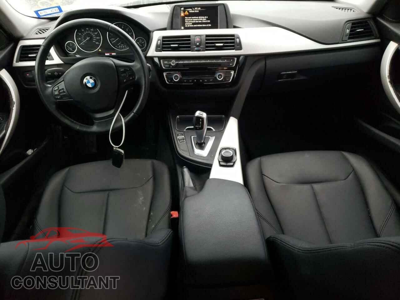 BMW 3 SERIES 2016 - WBA8E1G57GNU11031